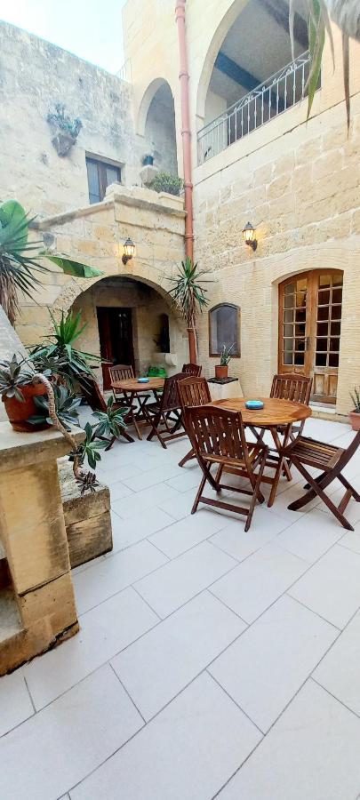 Ta Majsi Farmhouse With Indoor Heated Pool San Lawrenz Exterior photo