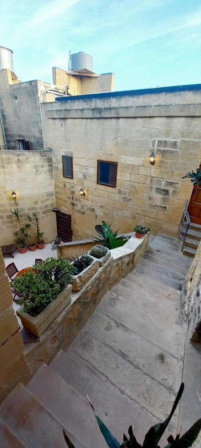 Ta Majsi Farmhouse With Indoor Heated Pool San Lawrenz Exterior photo